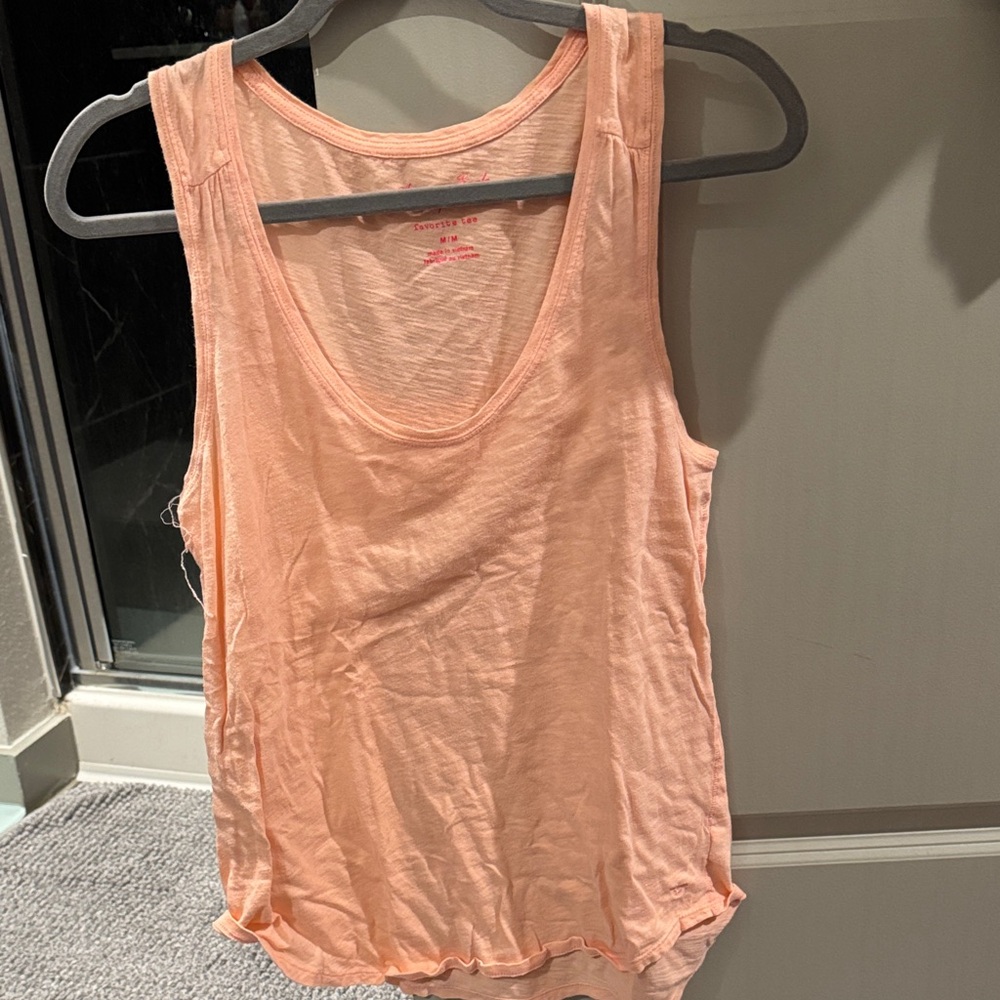 American Eagle Outfitters Peach Tank Top